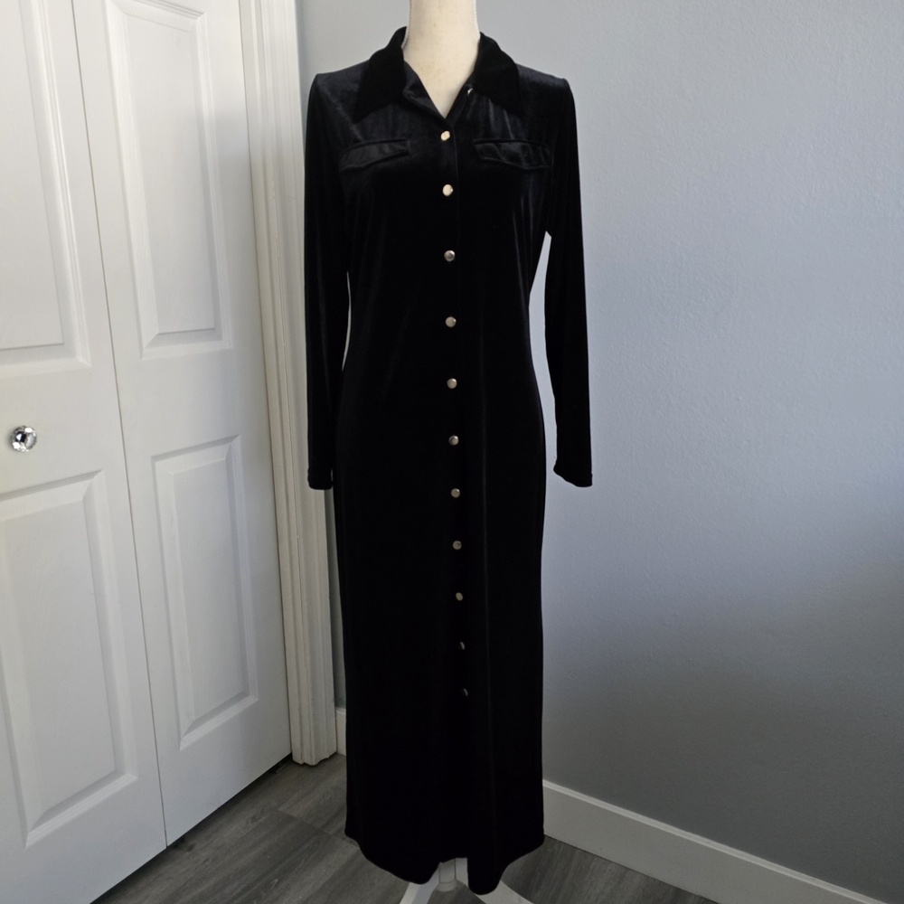 Elegant Black Velvet Maxi Dress